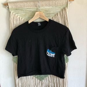 VANS EMPLOYEE ONLY POCKET CROPPED TEE XS